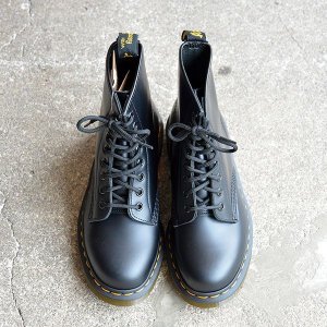 画像: Dr.Martens / CORE 1460 8EYE BOOT