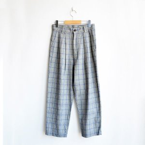 画像: HARVESTY / CHECK-PATTERN EGG TUCKED PANTS